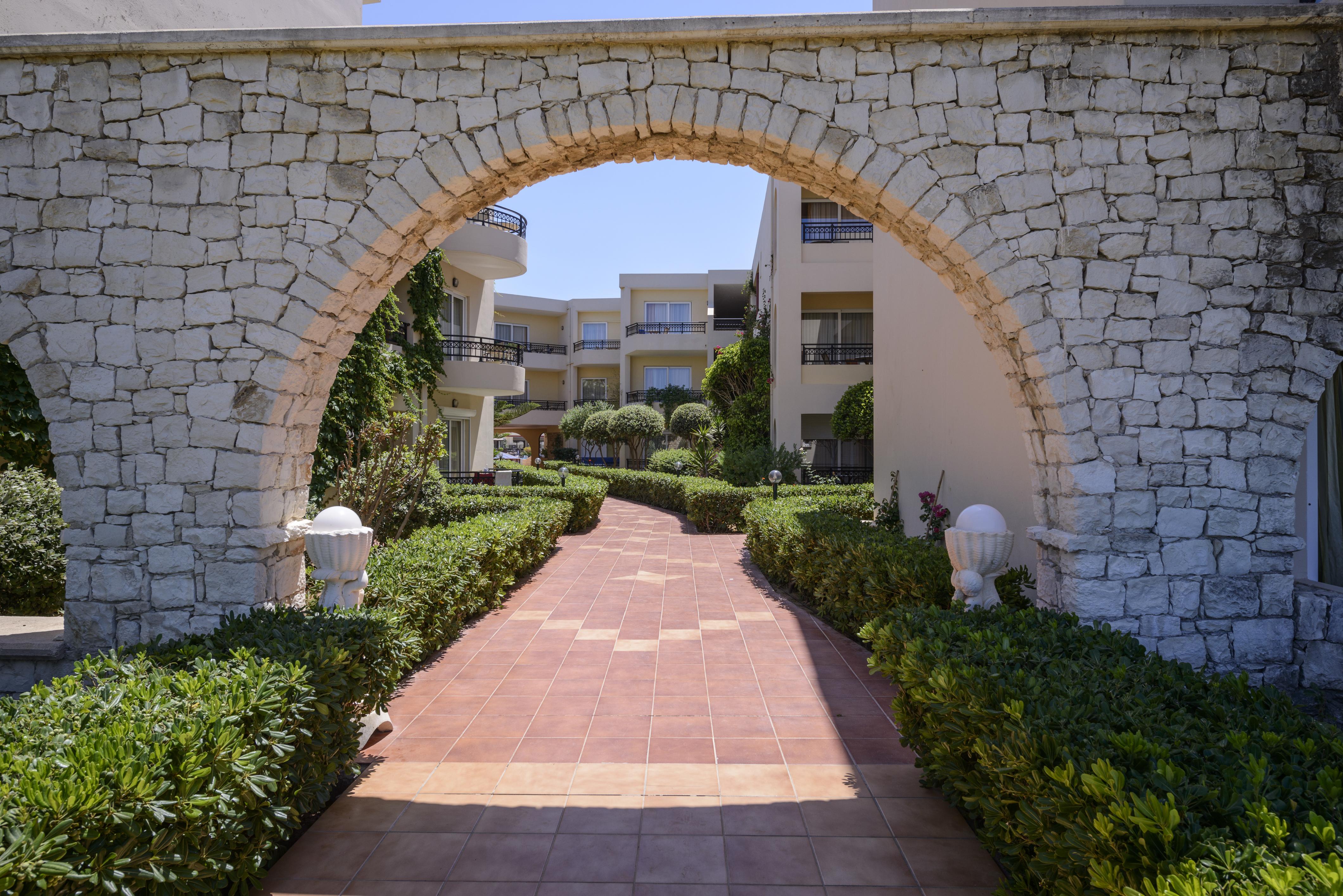 Vantaris Palace Paralia Kourna Exterior foto