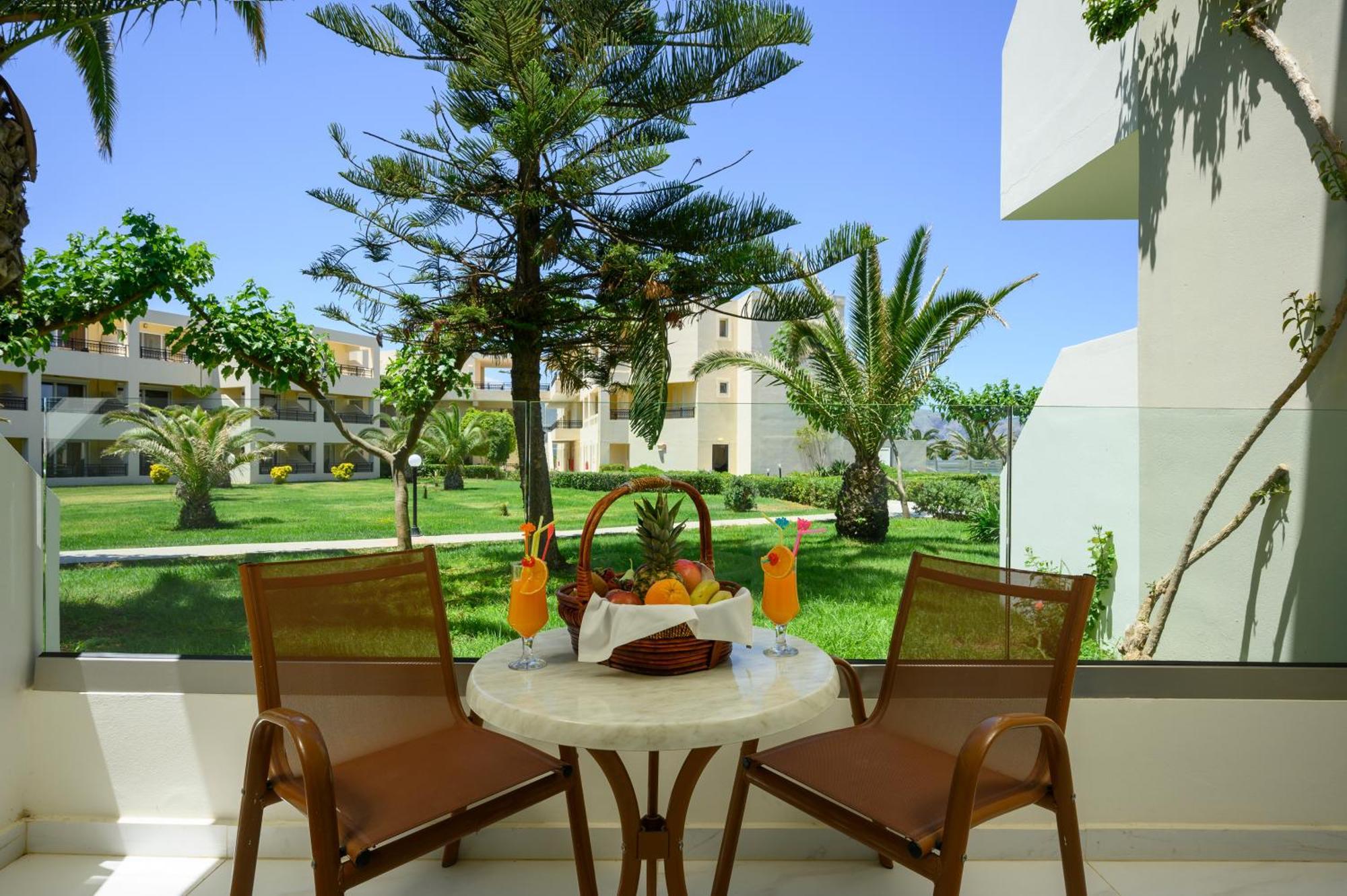 Vantaris Palace Paralia Kourna Exterior foto
