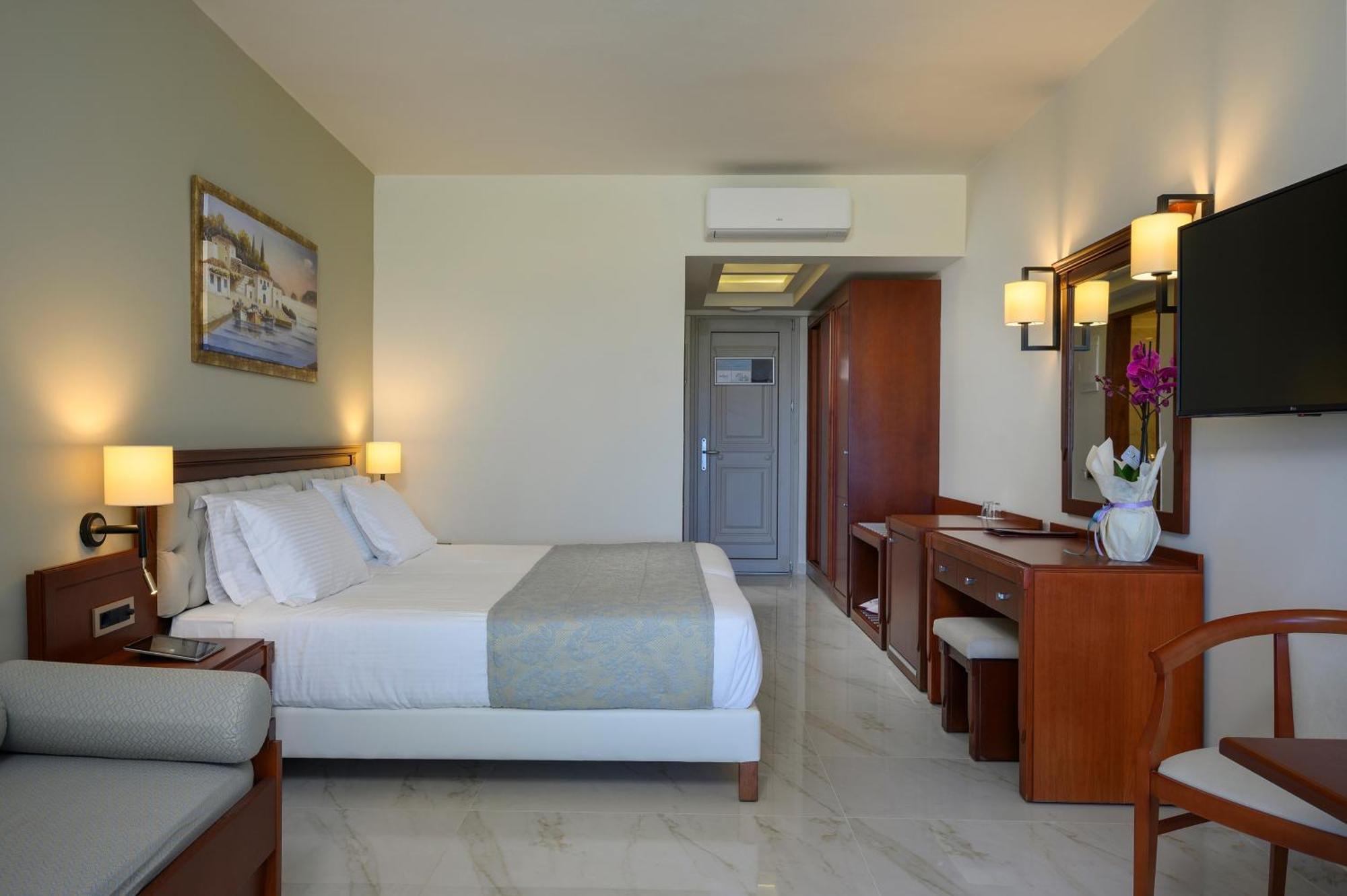 Vantaris Palace Paralia Kourna Exterior foto
